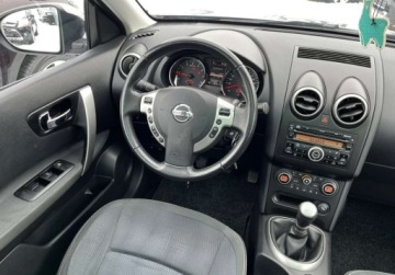 Nissan Qashqai I Crossover 2.0 140KM 2010 Nissan Qashqai2 panorama 7- osobowy 2.0 Benzyna 141KM, zdjęcie 22