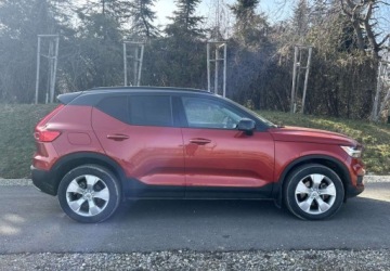 Volvo XC40 2021 Volvo XC 40 Volvo XC 40 T5 AWD Momentum 2.0 Benzyna 247KM, zdjęcie 1