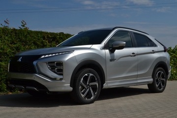 Mitsubishi Eclipse Cross SUV PHEV 2.4 188KM 2022 PHEV 4x4 ** 10 tyś km ** W OFERCIE DWIE SZTUKI, zdjęcie 13