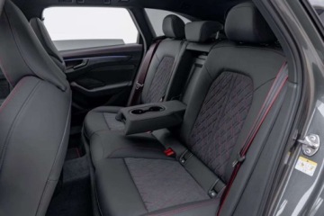 Audi A6 C9 2.0 TFSI 204KM 2026 Audi A6 Avant Dowolna wersja Duzy rabat Polski salon Matrix 2.0, zdjęcie 18