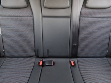 Peugeot 2008 I SUV Facelifting 1.2 PureTech 110KM 2016 Peugeot 2008 1.2 PureTech, Klima, Tempomat, zdjęcie 9