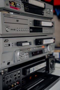 Запись кассет VHS, Digital8, miniDV в облачный файл или на флешку.