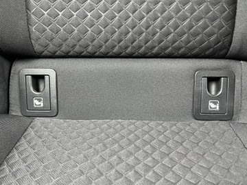 Toyota C-HR I Crossover Facelifting 1.8 Hybrid 122KM 2023 Toyota C-HR 1.8 Hybrid GPF Comfort, zdjęcie 25