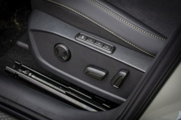 Cupra Leon II Hatchback Facelifting 1.5 eTSI MHEV 150KM 2026 Cupra Leon 1.5 eTSI 150 KM DSG DEMO, zdjęcie 14