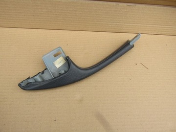 5 MERCEDES W210 LIFT 99-03 TAPICERKA DRZWI RACZKA UCHWYT LEWY TYL