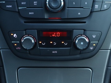 Opel Insignia I Sports Tourer 1.8 Twinport ECOTEC 140KM 2009 Opel Insignia 1.8, Navi, Klima, Klimatronic, zdjęcie 14