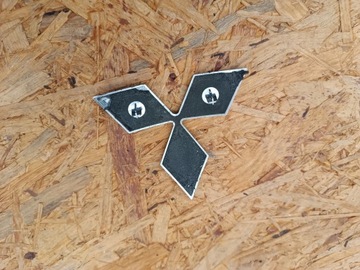 ZNAK ZNAKY PŘEDNÍ LOGO MITSUBISHI COLT VI 2004-2009