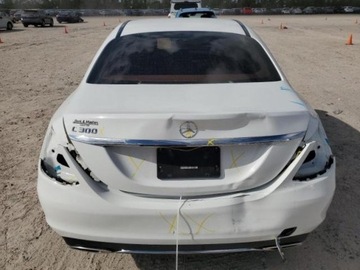 Mercedes Klasa C W205 2016 Mercedes-Benz Klasa C 2016 Mercedes-Benz C-Class 4dr Sdn C 300 RWD 2.0, zdjęcie 4