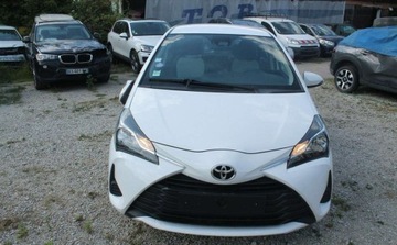 Toyota Yaris III 2018 Toyota Yaris Benzyna 72KM, zdjęcie 1