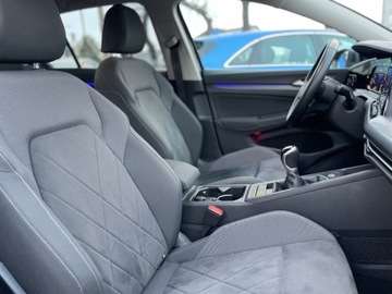Volkswagen Golf VIII Hatchback 1.5 TSI EVO 150KM 2021 Volkswagen Golf 1.5 TSI EVO 150 KM STYLE BEZWYPADKOWY I- WLASCICIEL, zdjęcie 18