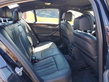 BMW Seria 5 G30-G31 2020 BMW Seria 5 m550xi, 2020r., 4x4, 4.4L 4.4 Benzyna 523KM, zdjęcie 8