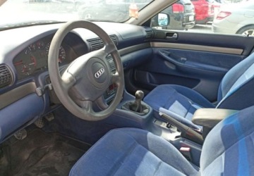 Audi A4 B5 Sedan 1.9 TDI 110KM 1997 Audi A4 Limousine Audi A4 Limousine 1.9 TDI 1.9 Diesel 110KM, zdjęcie 6