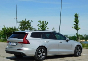 Volvo V60 II  Kombi 2.0 D3 150KM 2020 Volvo V60 z Gwarancja Model 2021r 2.0 Diesel 150KM, zdjęcie 3