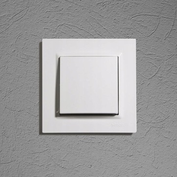 SIMON 10 Ramka maskująca pojedyncza poziom pion 1-krotna czarna mat