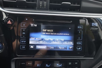 Toyota Auris II Hatchback 5d Facelifting 1.8 Hybrid 136KM 2015 Toyota Auris Hybrid, Salon Polska, Serwis ASO, zdjęcie 12