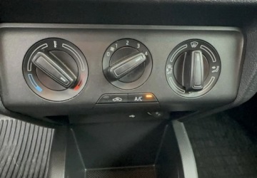 Skoda Fabia III Kombi Facelifting 1.0 TSI 95KM 2021 Skoda Fabia 1.0 TSI 95 KM 5 bieg. manaul Ambition Benzyna 95KM, zdjęcie 17