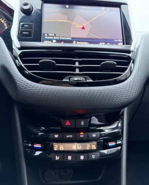 Peugeot 2008 I 2017 Peugeot 2008 1.6 Diesel 120KM, zdjęcie 14