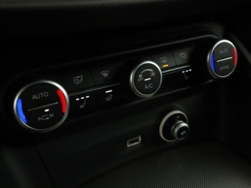 Alfa Romeo Stelvio 2018 Alfa Romeo Stelvio automat, led, 4x4, 280 koni,, zdjęcie 26