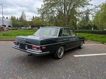 Mercedes 1968 Mercedes-Benz Klasa S 1968 MERCEDES-BENZ 250S 2.5 Benzyna 130KM, zdjęcie 3