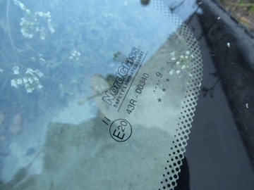 MEGANE I SKLO (OKNO) ČELNÍ PŘEDNÍ