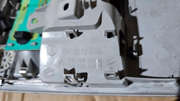 LAMPA PANEL POLSTROVÁNÍ SKŘÍŇKA 7H5868438 VW T5 MULTIVAN 2.5 TDI