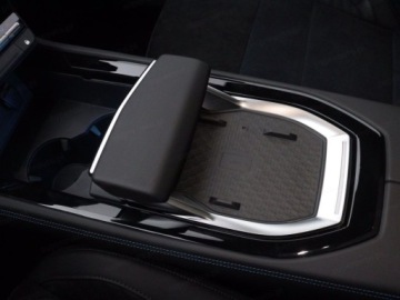 Renault Rafale SUV PHEV 1.2  E-Tech Hyper Hybrid 300KM 2026 RENAULT Rafale esprit Alpine 1.2 E-Tech PHEV 4x4 300KM, zdjęcie 8