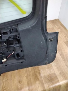 MAZDA 5 CR ZADNÍ VÍKO KUFRU