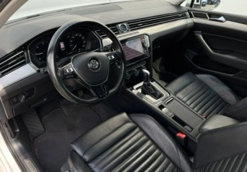 Volkswagen Passat B8 Variant 2.0 TDI SCR 240KM 2018 Volkswagen Passat R-LINE DSG Kamera 4x4 240KM Faktura Vat 23 2.0, zdjęcie 13