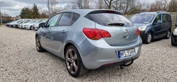 Opel Astra J Hatchback 5d 1.7 CDTI ECOTEC 110KM 2010 Opel Astra J Jeden Właściciel Zarejestrowany, zdjęcie 6