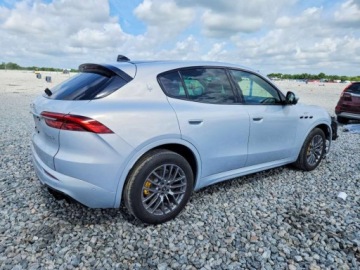 Maserati 2023 Maserati Grecale jasne wnetrze, niski przebieg, mhev 2.0 Benzyna 296KM, zdjęcie 3