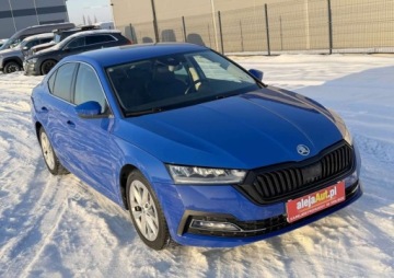 Skoda Octavia IV Liftback 2.0 TDI 150KM 2022 Skoda Octavia Octavia 2.0 TDI 150 KM DSG 2022r Warszawa 2.0 Diesel, zdjęcie 2