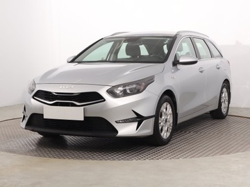 Kia Ceed III Kombi Facelifting 1.5 T-GDI 160KM 2022 Kia Ceed 1.5 T-GDI MHEV, Salon Polska, Serwis ASO, zdjęcie 1