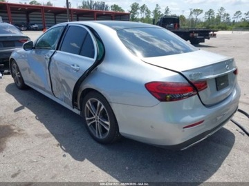 Mercedes Klasa E W213 2021 Mercedes-Benz Klasa E Mercedes-Benz E 350 2.0 Benzyna 255KM, zdjęcie 3