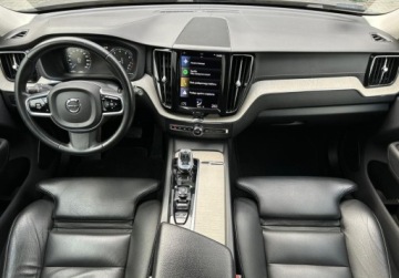 Volvo XC60 II 2020 Volvo XC 60 Momentum Pro, ACC, Kamera cofania, GPS, Salon Polska 2.0 197KM, zdjęcie 3