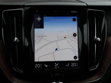 Volvo XC60 II Crossover D4 190KM 2019 Volvo XC60 D4, Salon Polska, Serwis ASO, 187 KM, zdjęcie 12