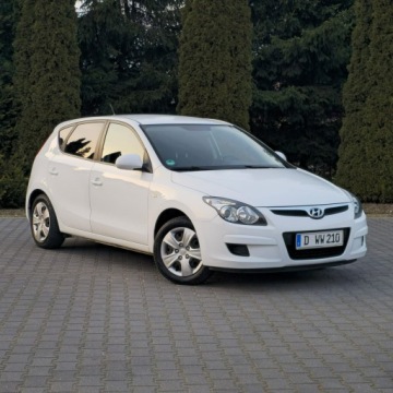 Hyundai i30 I Hatchback 1.4 109KM 2009 Hyundai i30 I 1.4 Benzyna 109KM Manual, zdjęcie 7