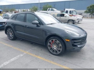 Porsche Macan SUV 3.6 V6 440KM 2018 Porsche Macan PORSCHE MACAN TURBO WPERFORMANCE PACKAGE 3.6 Benzyna 440KM, zdjęcie 2