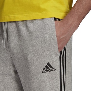 SPODNIE MĘSKIE ADIDAS ESSENTIALS TAPERED CUFF 3 STRIPES SZARE GK8889 r 2XL