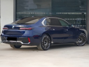 BMW Seria 7 G70 Sedan 3.0 40d 299KM 2026 BMW Seria 7 740d xDrive Sport Sedan 3.0 (299KM) 2026, zdjęcie 2