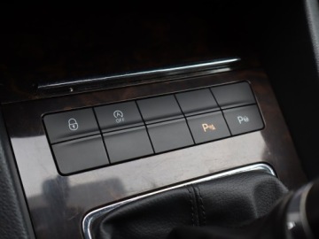 Skoda Octavia III Liftback 1.2 TSI 105KM 2014 Skoda Octavia 1.2 TSI, Salon Polska, Klima, zdjęcie 11