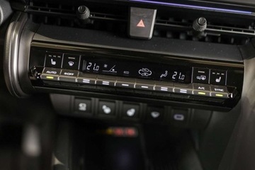 Toyota C-HR II SUV 2.0 Hybrid Dynamic Force 197KM 2024 Toyota C-HR 2.0 Hybrid Dynamic Force GR Sport 2.0 Hybryda 197KM, zdjęcie 29