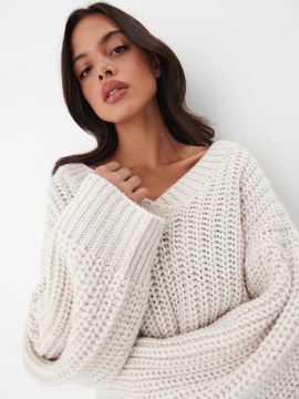 MOHITO sweter z frędzlami z wełną kremowy XS