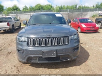 Jeep Grand Cherokee IV 2018 Jeep Grand Cherokee Altitude 2018 3.6l 3.6 Benzyna 293KM, zdjęcie 7