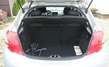 Peugeot 208 I Hatchback 3d 1.6 e-HDI 92KM 2015 Peugeot 208 1.6 Diesel 92KM, zdjęcie 11