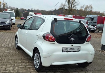 Toyota Aygo I Hatchback 5d Facelifting 1.0 VVT-i 68KM 2012 Toyota Aygo 1,0 Ben Klima Benzyna 68KM, zdjęcie 3