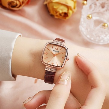 Zegarek kwarcowy Kwadratowa tarcza ze sztucznej skóry, regulowany, wykwintny zegarek na rękę