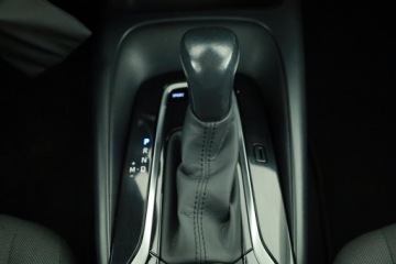 Toyota Corolla XII Sedan 1.5 VVT-i 125KM 2022 Toyota Corolla 1.5 VVT-i, Salon Polska, zdjęcie 12