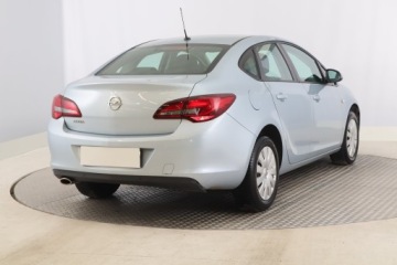 Opel Astra J Sedan 1.4 Turbo ECOTEC 140KM 2018 Opel Astra 1.4 T LPG, Salon Polska, Serwis ASO, zdjęcie 4