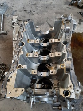 BLOK SILNIKA SLUPEK MERCEDES CLA GLA 1.6 CGI M270