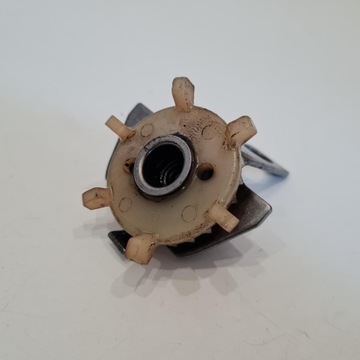 РЕГУЛЯТОР СКОРОСТИ BRIGGS & STRATTON QUATTRO 3,5 л.с.